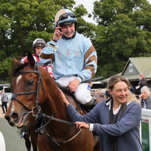 Perth favourite Statuario returns!